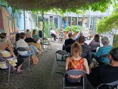 Die Lesung und die Gespräche zum Buch "Postwendekinder" war ein voller Erfolg.