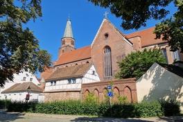 Das Brandenburger Dom-Ensemble hat viele schöne Seiten.