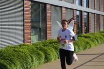 Handballerin Jolina Mundt als Engel