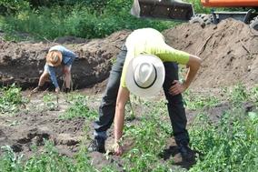 Archäologen beim arbeiten