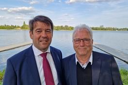 Oberbürgermeister Steffen Scheller und Hans-Günter Koch (Showservice Brandenburg) laden zum 60. Havelfest ein.