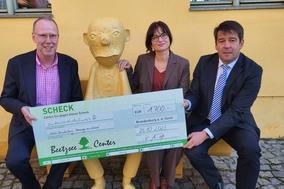 Uwe Roß, Centermanagement Beetzsee-Center, Stephanie Knitter, Kulturförderung Stadt Brandenburg, und Oberbürgermeister Steffen Scheller