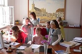 Schüler der Sprengel-Schule zu Gast bei der Oberbürgermeisterin