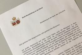 OB Steffen Scheller und SVV-Vorsitzender sind erschüttert über den Brand der Kathedrale Notre-Dame