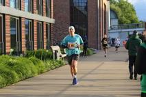 Läufer in OP-Kleidung