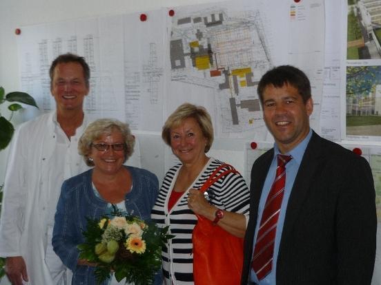 Prof. Dr. med. Wilfried Pommerien, Gabriele Wolter, Dr. Margrit Spielmann und Steffen Scheller (v.l.n.r.).