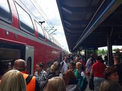 Großer Andrang an der Bahn von Brandenburg an der Havel nach Berlin