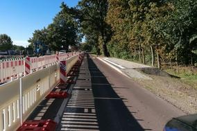 Ziesarer Landstraße, Bushaltestelle EDEKA