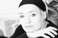 Katharina Burges begleitet die Lesung musikalisch (Foto: Katharina Burges)