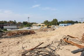 Abbruch der Widerlager des alten Brückenbauwerkes