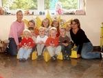 Gruppenbild mit Kindern
