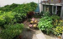 Innenhof der Fouqué-Bibliothek