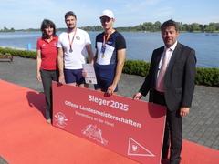 Steffen Scheller mit Ulrike Hartmann bei der Siegerehrung.