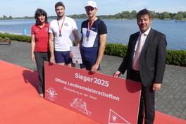 Steffen Scheller mit Ulrike Hartmann bei der Siegerehrung.