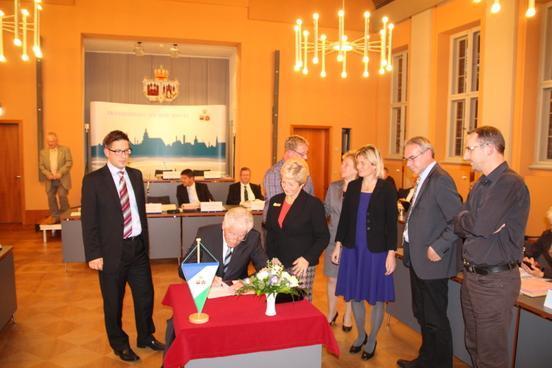 Unterschrift des Vorsitzenden der Stadtverordnetenversammlung Walter Paaschen