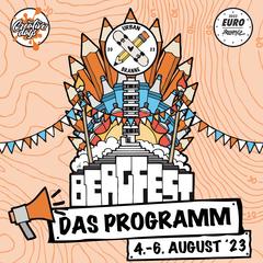 Bunte Zeichnung eines Berges, bestehend aus Stiften, Skateboard und der Friedenswarte, darunter steht: Bergfest, das Programm, 4.-6. August '23