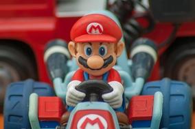 Mario auf einem Cart
