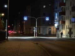 Kreuzung Jacobsstraße bei Nacht.