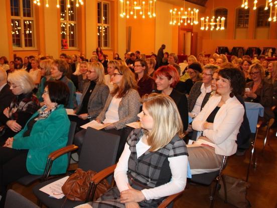Vertreterinnen des Unternehmerinnennetzwerkes kurz vor der Verleihung des diesjährigen Frauenpreises.