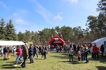 Blick auf dem Festplatz