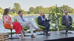 Bei einer Talkrunde gewährten Geschäftsführer Gunter Haase und sein Amtsvorgänger Uwe Müller sowie Oberbürgermeister Daniel Keip Einblicke in 30 Jahre