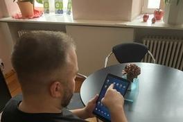 mit Hilfe von Benutzernummer und Passwort auf digitale Ressaurcen zugreifen