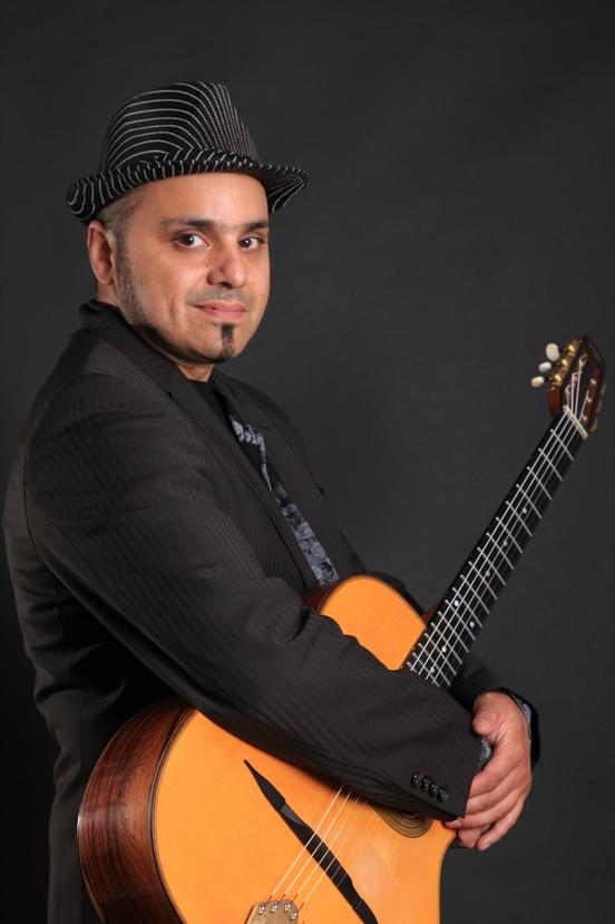 Meistergitarrist Rehan Syed
