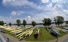 Boote auf dem Sattelplatz