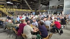 Die Festgesellschaft des 30. WG-"Stahl"-Geburtstags.