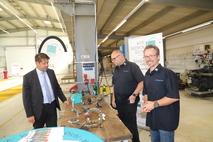 Am Stand der SPEMA Kirchmöser GmbH, wo viele Lehrlinge ausgebildet werden.