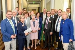 Aktionsbündnis "Für die Würde unserer Städte", Bundesrat