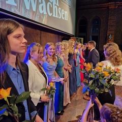 Oberbürgermeister Steffen Scheller hielt die Festrede zur Jugendfeier und überreichte den jungen Erwachsenen ihre Urkunden.