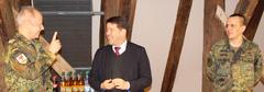 Oberst Detlefsen mit OB Scheller und Oberstleutnant Kay Büttner vom Kreisverbindungskommando Brandenburg an der Havel