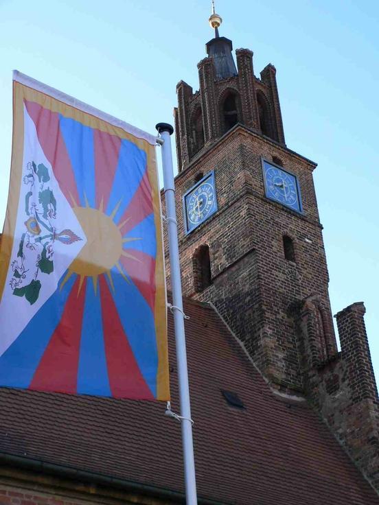 Flagge für Tibet gezeigt