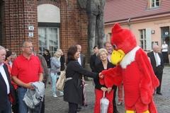 Oberbürgermeisterin Dr. Dietlind Tiemann mit den Landtagsabgeordneten Barbara Richstein (CDU) und René Kretschmar (DIE LINKE) und LSB-Präsident Wolfgang Neubert (links) sowie LSB-Geschäftsführer Andreas Gerlach (2. v.li.)  zur Eröffnung