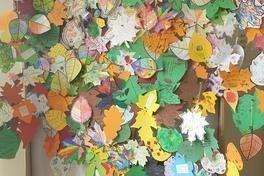 Ein bunter Baum für das Rathaus