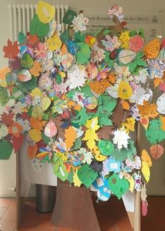 Wünschebaum im Foyer des Altstädtischen Rathauses