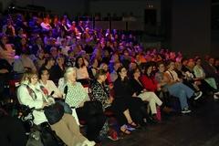 Zur Eröffnung der Frauenwochen war die Studiobühne gut gefüllt