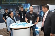 Am Stand vom Weichenwerk Voestalpine in Kirchmöser.