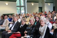 AWO-Geschäftsführerin Ursula Schwinnig, Vorsitzende des Landesverbands, Dr. Margrit Spielmann, Oberbürgermeisterin Dr. Dietlind Tiemann, Sozialbeigeordneter Dr. Wolfgang Erlebach