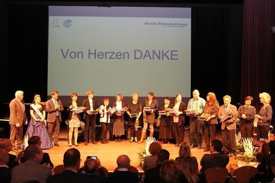 Festveranstaltung anlässlich des Tag des Ehrenamtes und Weltbehindertentag im Brandenburger Theater