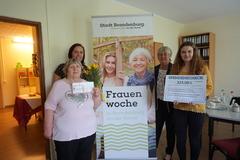 Annegret Köhler, Vorstandsvorsitzende des Verbandes alleinerziehender Mütter und Väter, Christina Mandel, Landesgeschäftsführerin des Verbandes alleinerziehender Mütter und Väter, Kornelia Köppe, Gleichstellungsbeauftragte und Antonia Unterseher, Vorsitzende der Jugend- und Auszubildendenvertretung (v.l.n.r.)