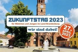 Rathaus im Hintergrund, davor der Text: Zukunftstag 2023 ... Wir sind dabei!