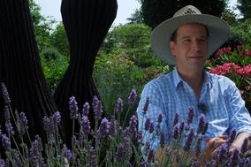 Gartengeflüster – mit dem Fernsehgärtner Hellmuth Henneberg unterwegs