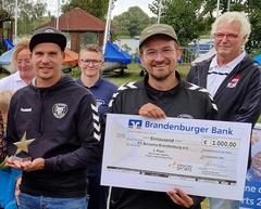 Bronze-Stern-Gewinner des Jahres 2024 war der FC Borussia Brandenburg e.V. mit dem "Rasenstürmer Plus"-Projekt.