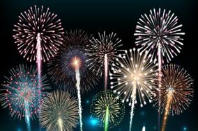 Feuerwerk am Abendhimmel