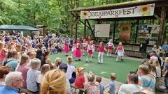 Mal tanzten die Kleinen.