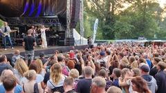 Die Band "Juli" auf der Stadtwerke-Bühne.