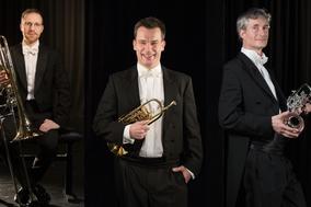 Sören Fries (Posaune), Martin Sander (Trompete) und Frank Tietze (Trompete) zählen zu den mitreis(s)enden Musikern.