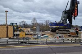 Das Großbohrgerät auf der Potsdamer Straße bleibt noch eine Weile im Einsatz.